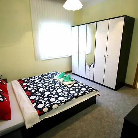 And By The Sea Pirovac, Sibenik - 13654 בית הארחה