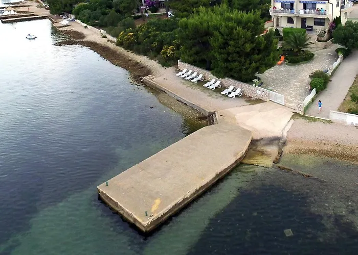 And By The Sea Pirovac, Sibenik - 13654 皮罗瓦茨