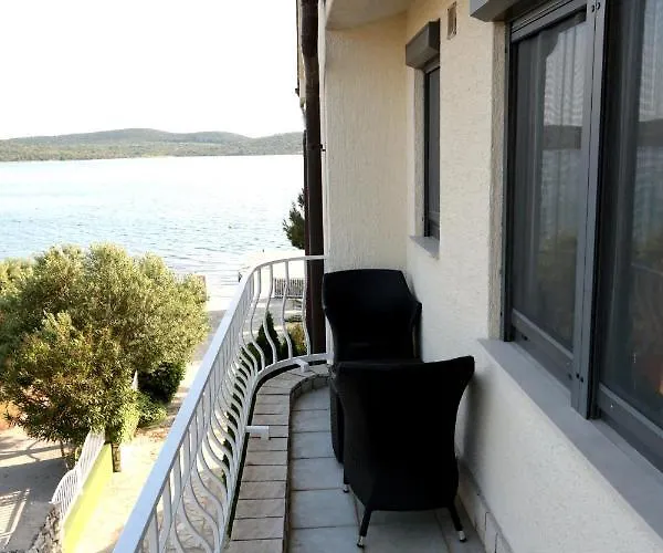 And By The Sea Pirovac, Sibenik - 13654 皮罗瓦茨