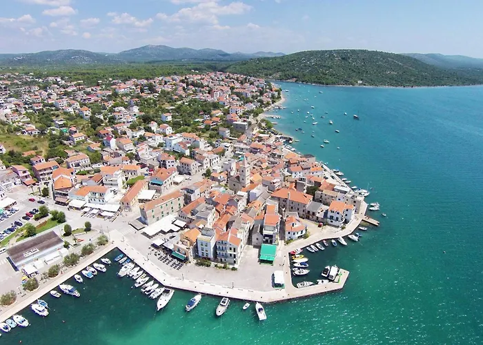 招待所 And By The Sea Pirovac, Sibenik - 13654 皮罗瓦茨